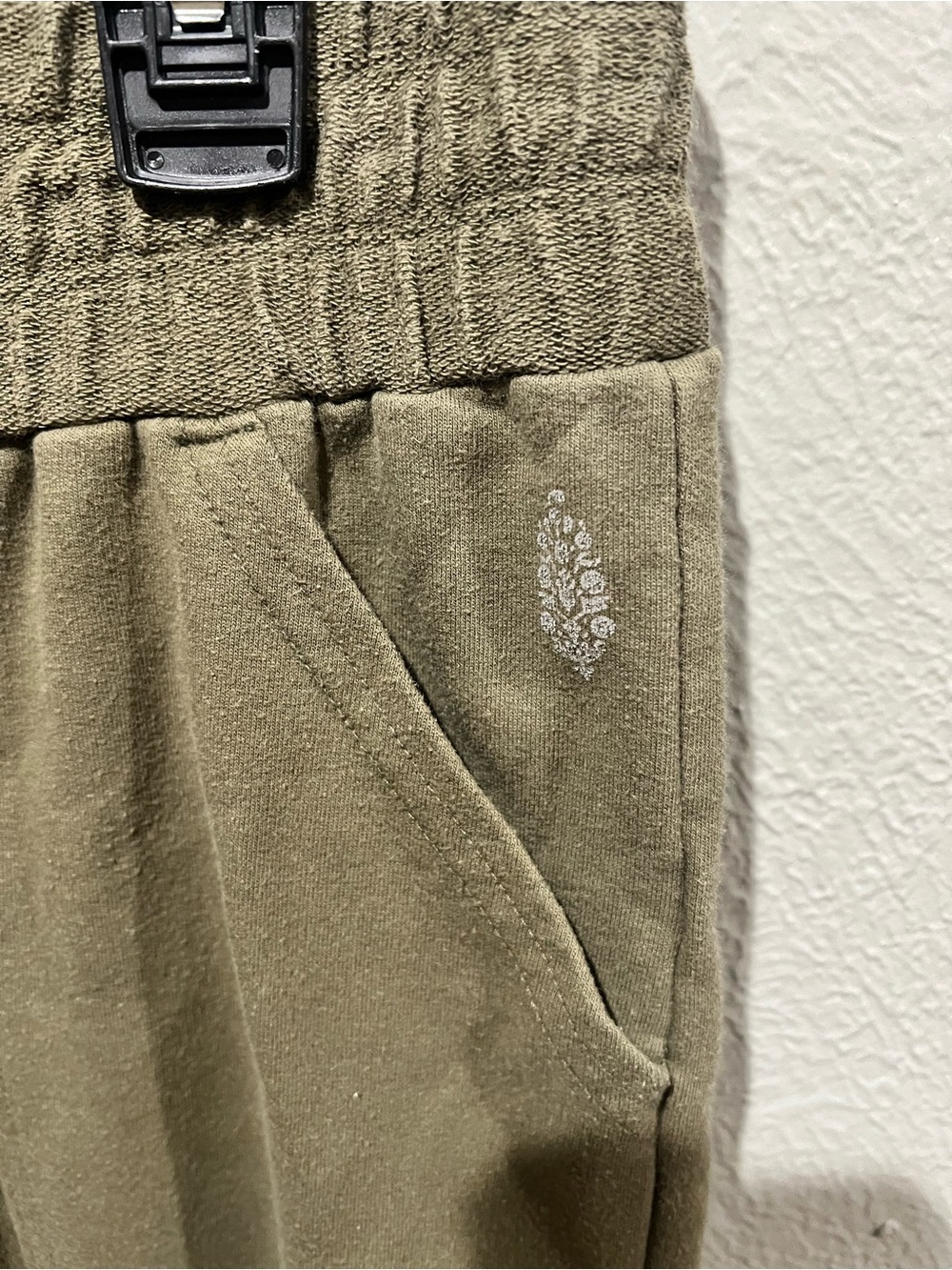 Free People Olive Utility Jogger Pants Size M - Picture 2 of 4